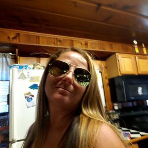 Meet your Posher, Pam